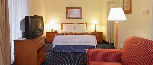 Hawthorn Extended Stay By Wyndham Fort Wayne Rom bilde